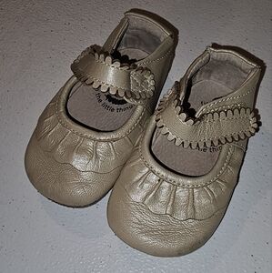 Livie & Luca gold girl shoes